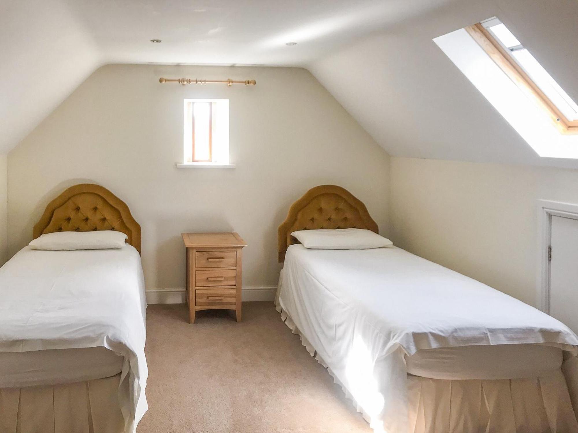 The Wagon House Villa Wellow  ภายนอก รูปภาพ